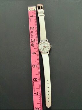 White Leather Strap Women's Watch. Vintage Timex